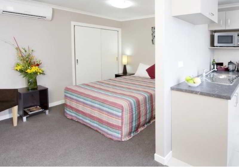 Quest On Ward Serviced Apartments Hamilton Exterior photo